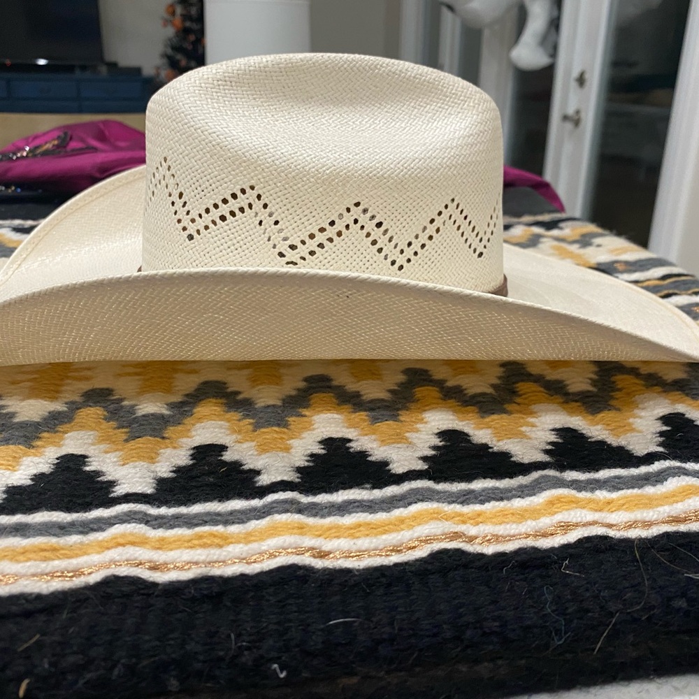 Baileys white straw hat